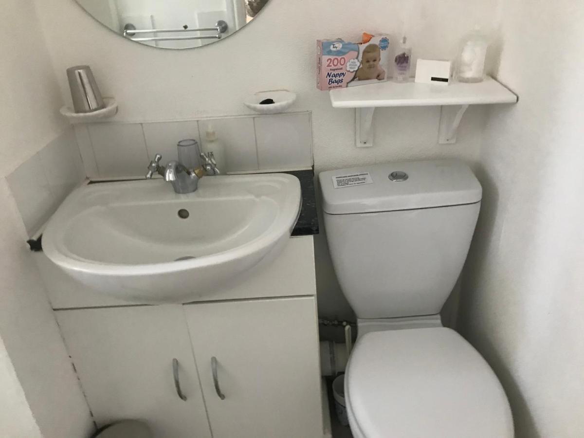 Ivy Bank Guest House Тенби Экстерьер фото