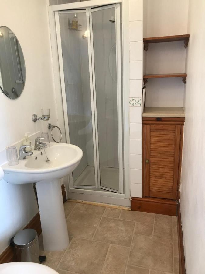 Ivy Bank Guest House Тенби Экстерьер фото