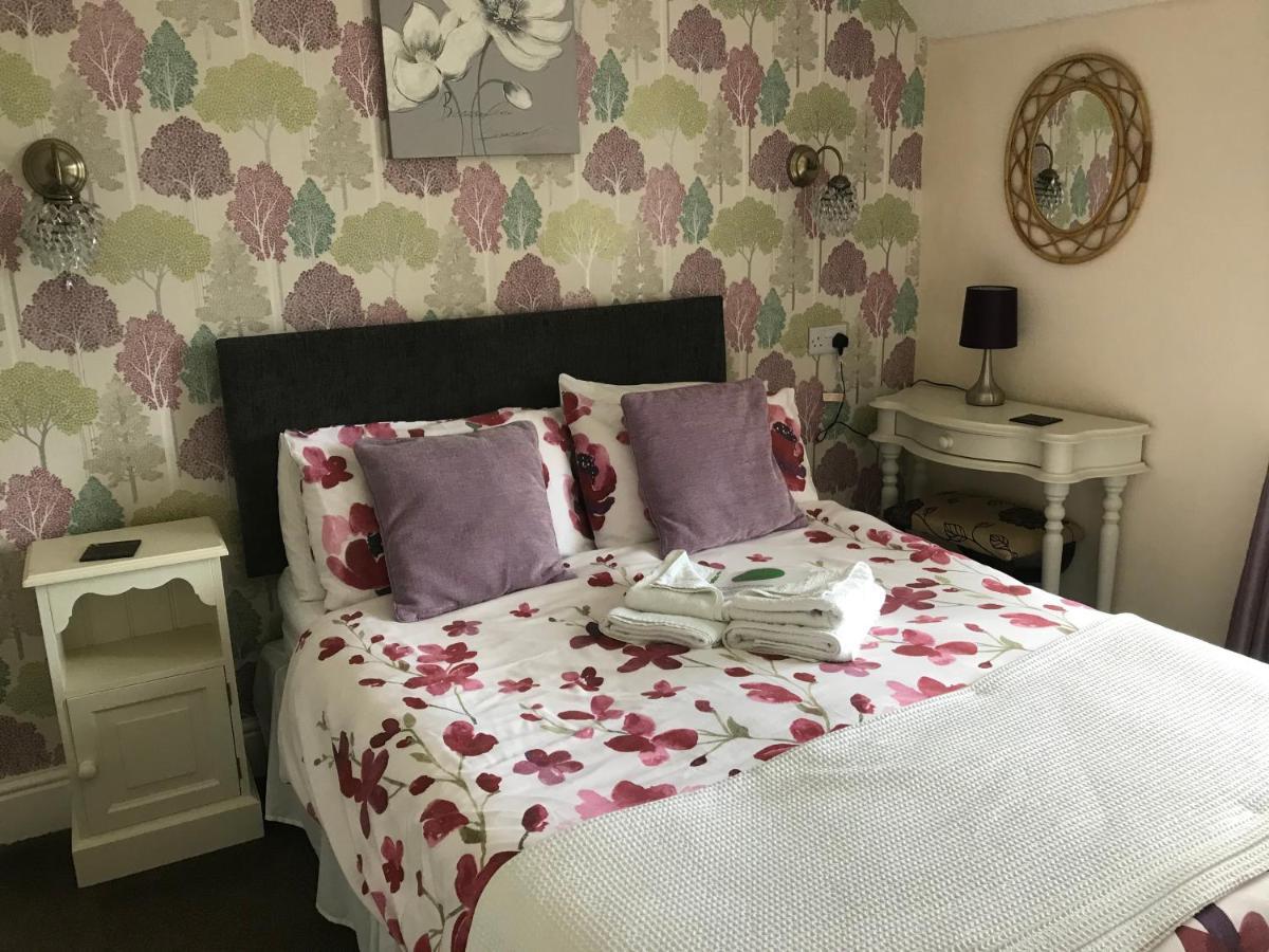 Ivy Bank Guest House Тенби Экстерьер фото